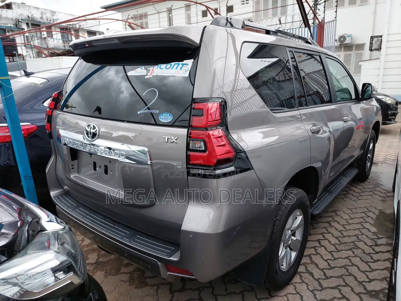 Toyota Land Cruiser Prado 2018 Gold