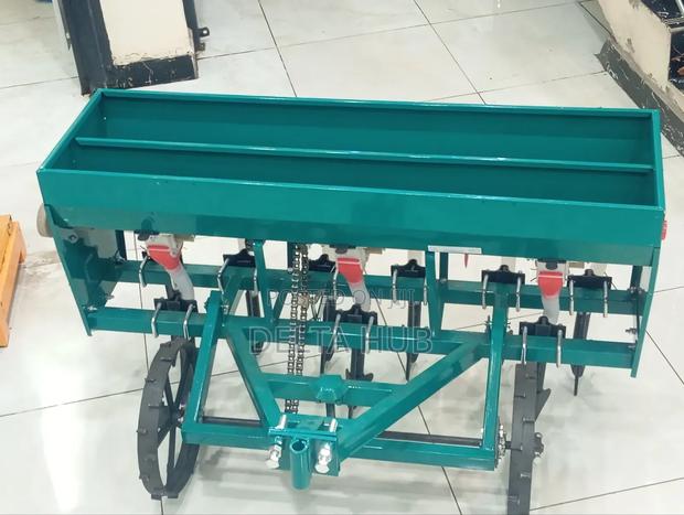 Durable Large Scale Seed Planter/Commercial Seed Planter - main view