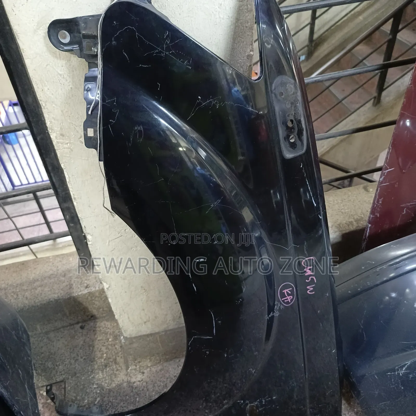 Outlander 2008 LHS Fender (Wing).