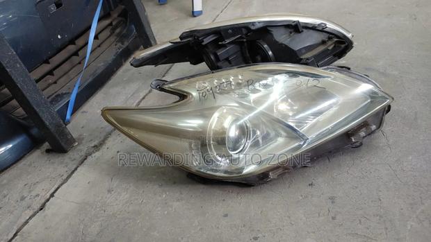 Prius 2009 Non Xenon Headlight. - main view