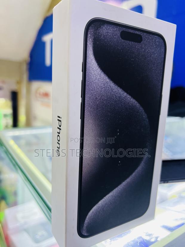 New Apple iPhone 15 Pro Max 256 GB Black - thumbnail 2