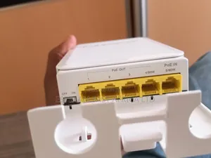 5 Port Outdoor Poe Extender/Passthrough Switch.