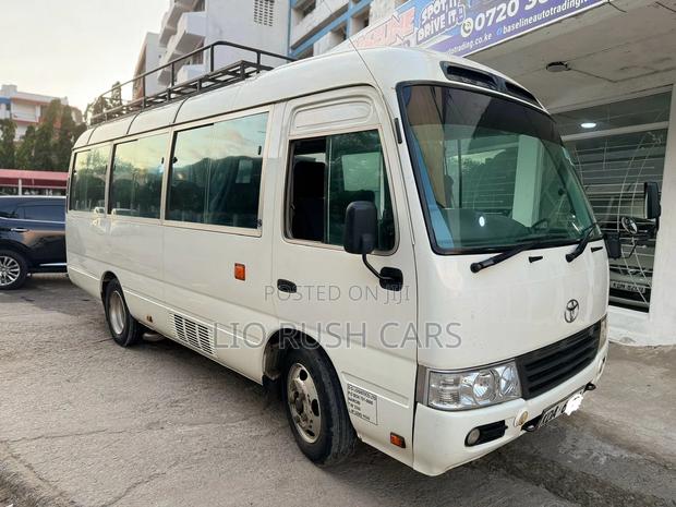 Toyota Coaster 2015 White - thumbnail 5