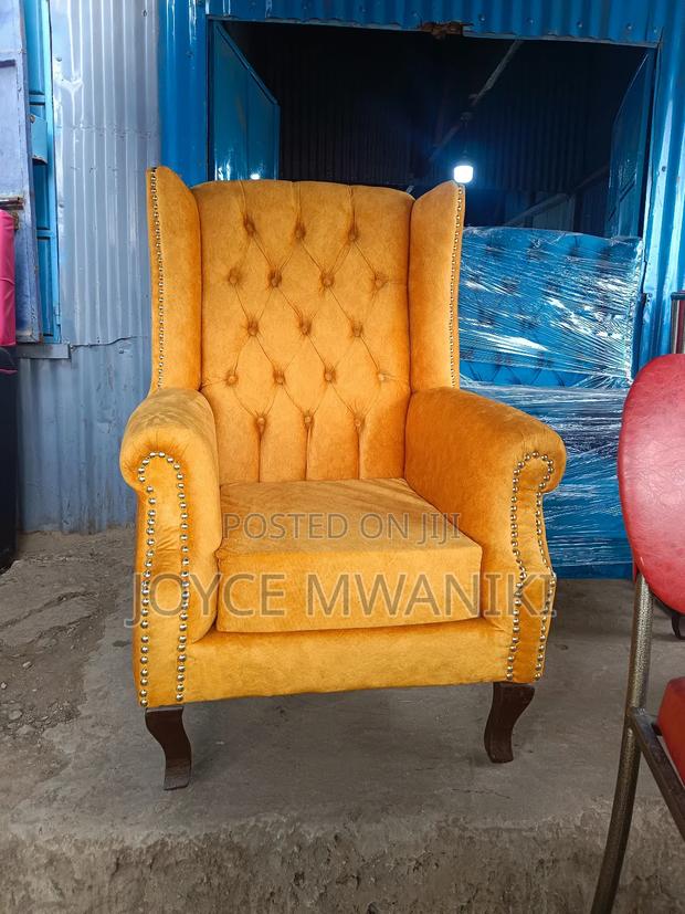King Size Chair, Gold  - thumbnail 3