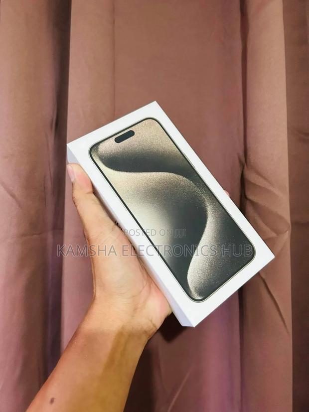 New Apple iPhone 15 Pro Max 256 GB White - main view