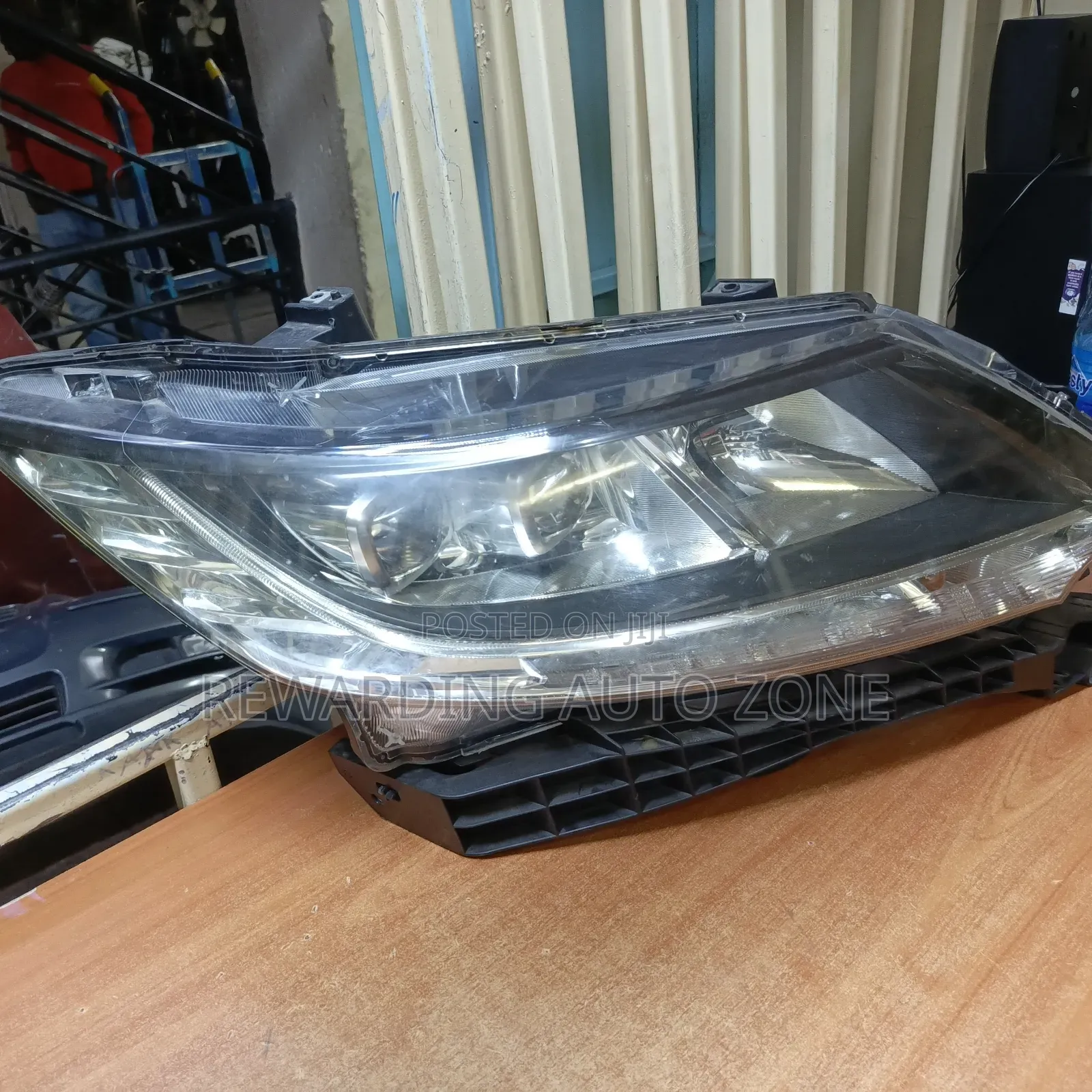 Honda Odyssey Headlight Xenon.