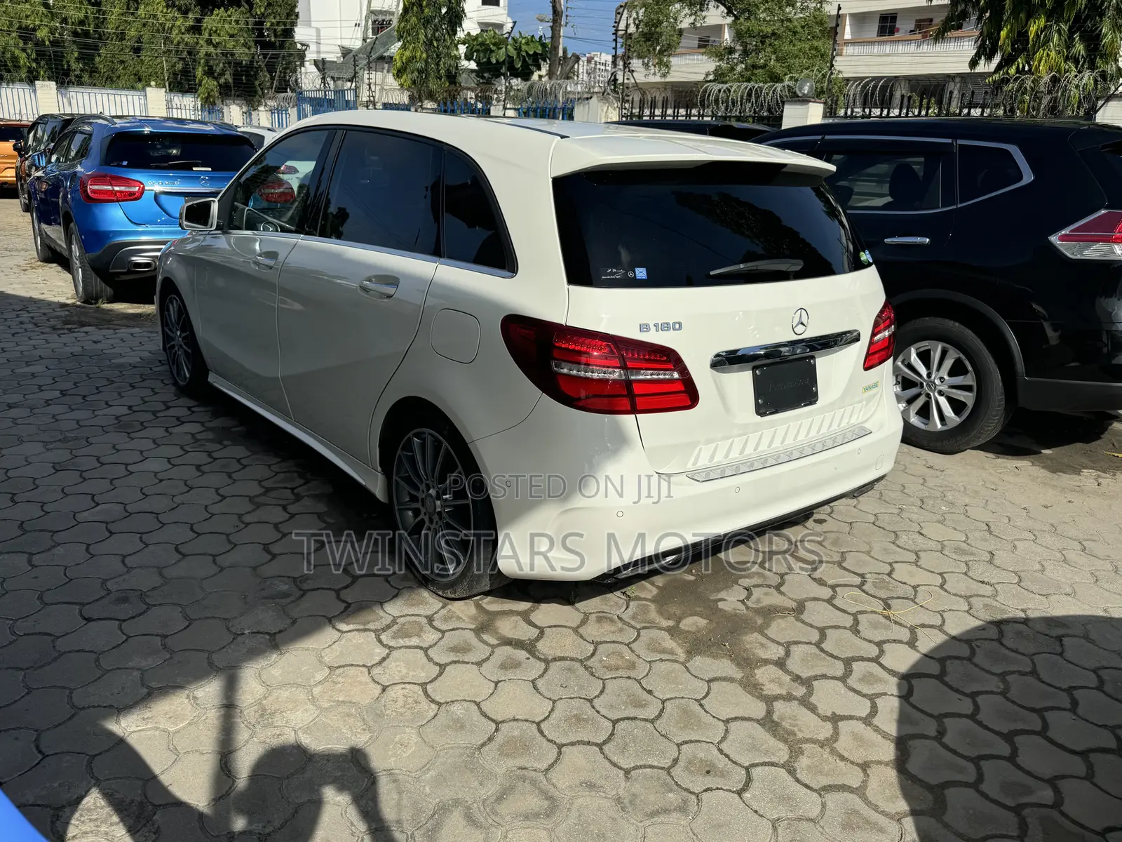 Mercedes-Benz B-Class 2017 White