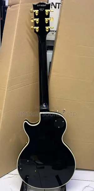 Gibson Les Paul Classic Solidbody Electric Guitar