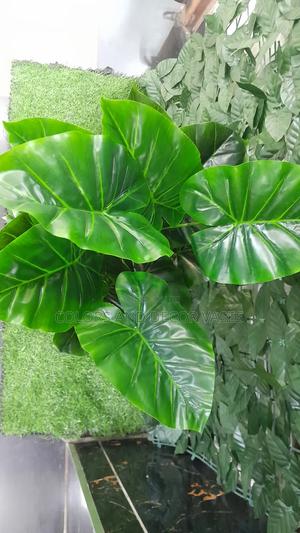 Green Plant 18leaves Artificial 1000ksh