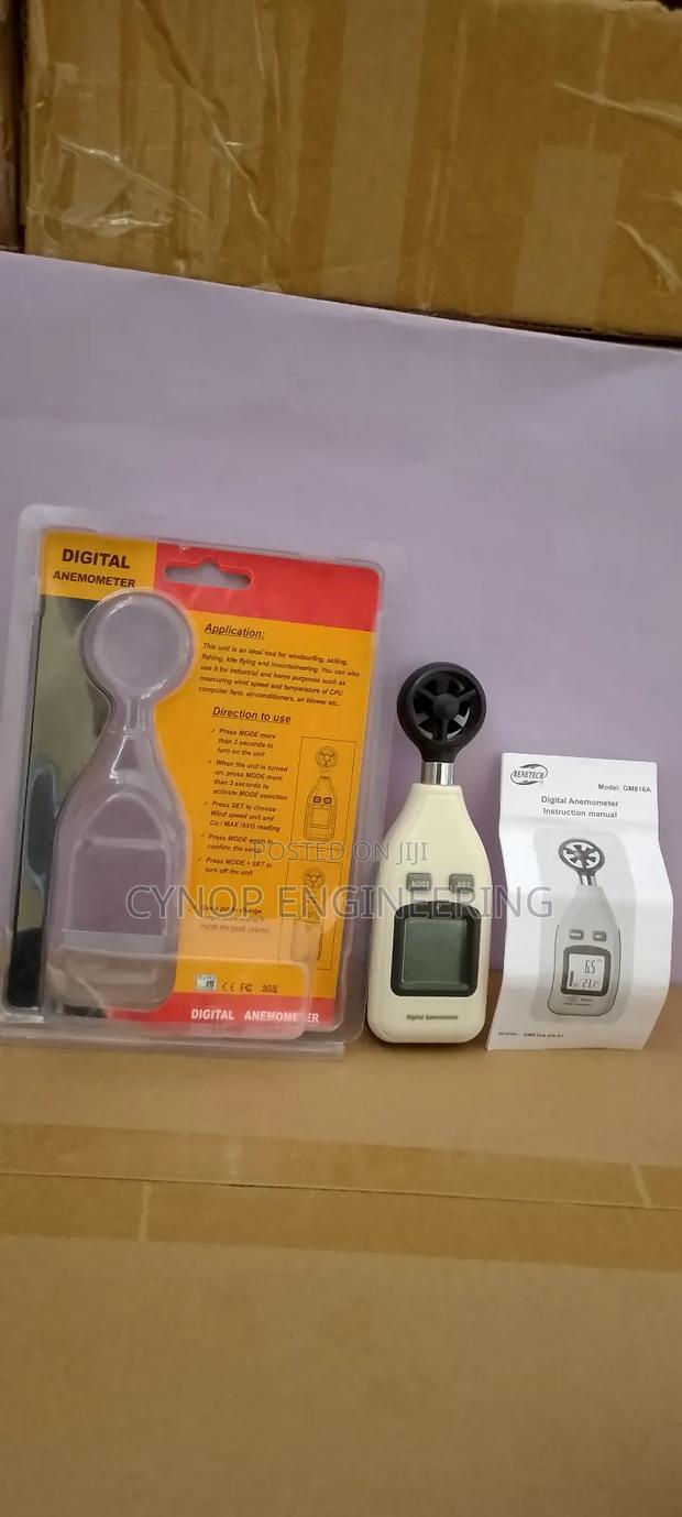 Digital Anemometer With Temperature and Humidity - main view