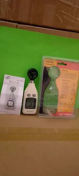 Digital Anemometer With Real Time Data Display
