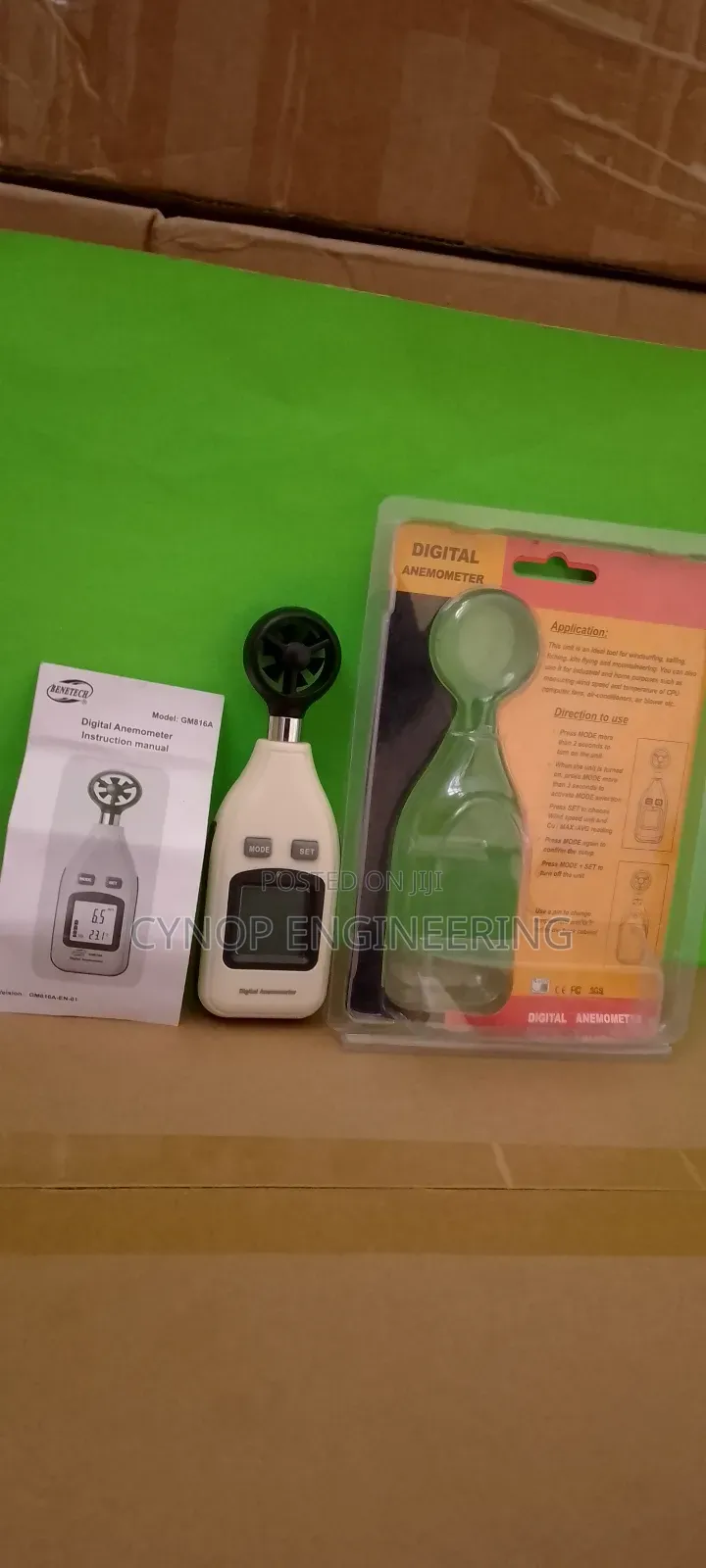 Digital Anemometer With Real Time Data Display