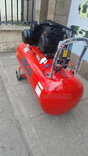 AIR COMPRESSOR(200ltrs)Lenhard Germany