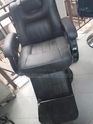 Kinyozi Barber Chair - main view