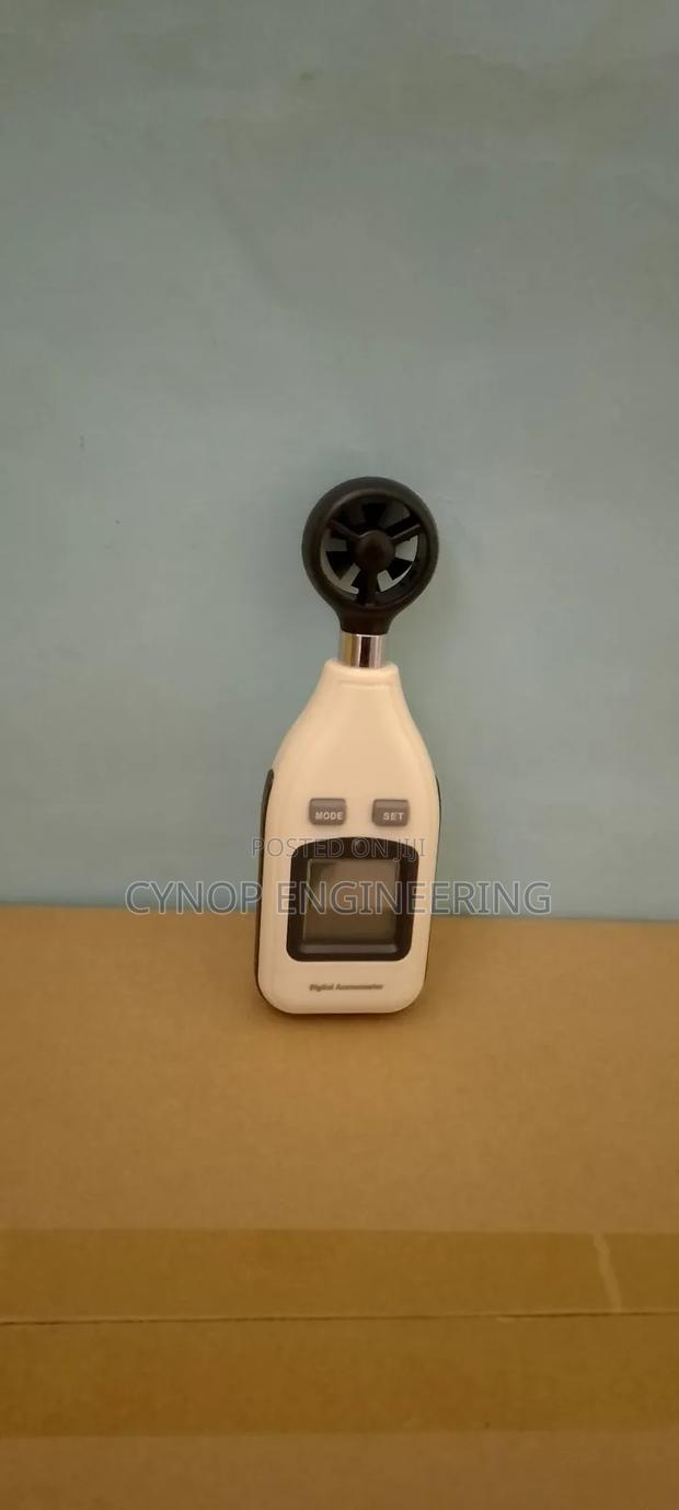 Digital Anemometer for Accurate Wind Analyisis - main view