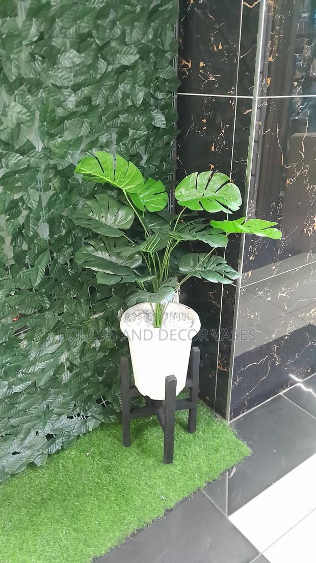 Stand Black,White Vase and Plant Artificial - main view