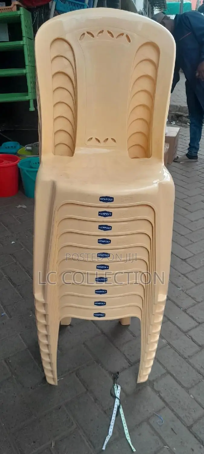 Hard Plastic Kenpoly Armless Chair
