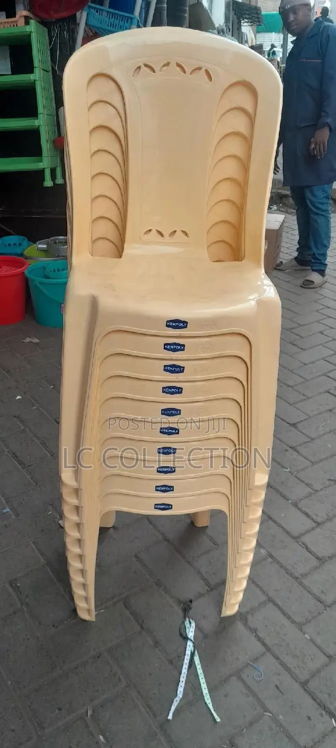 Hard Plastic Kenpoly Armless Chair