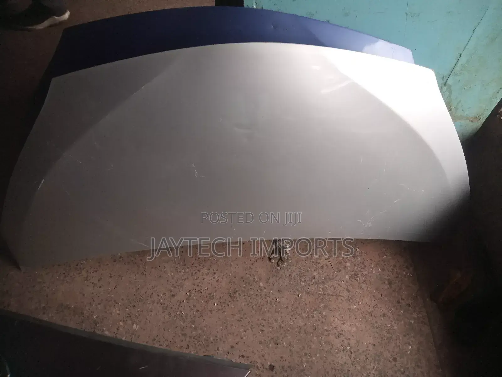 Toyota Ractis 2010/12 Bonnet