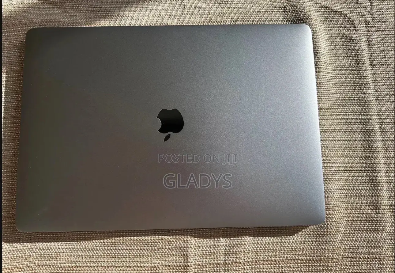Laptop Apple MacBook Pro 2019 16GB Intel Core I9 SSD 512GB