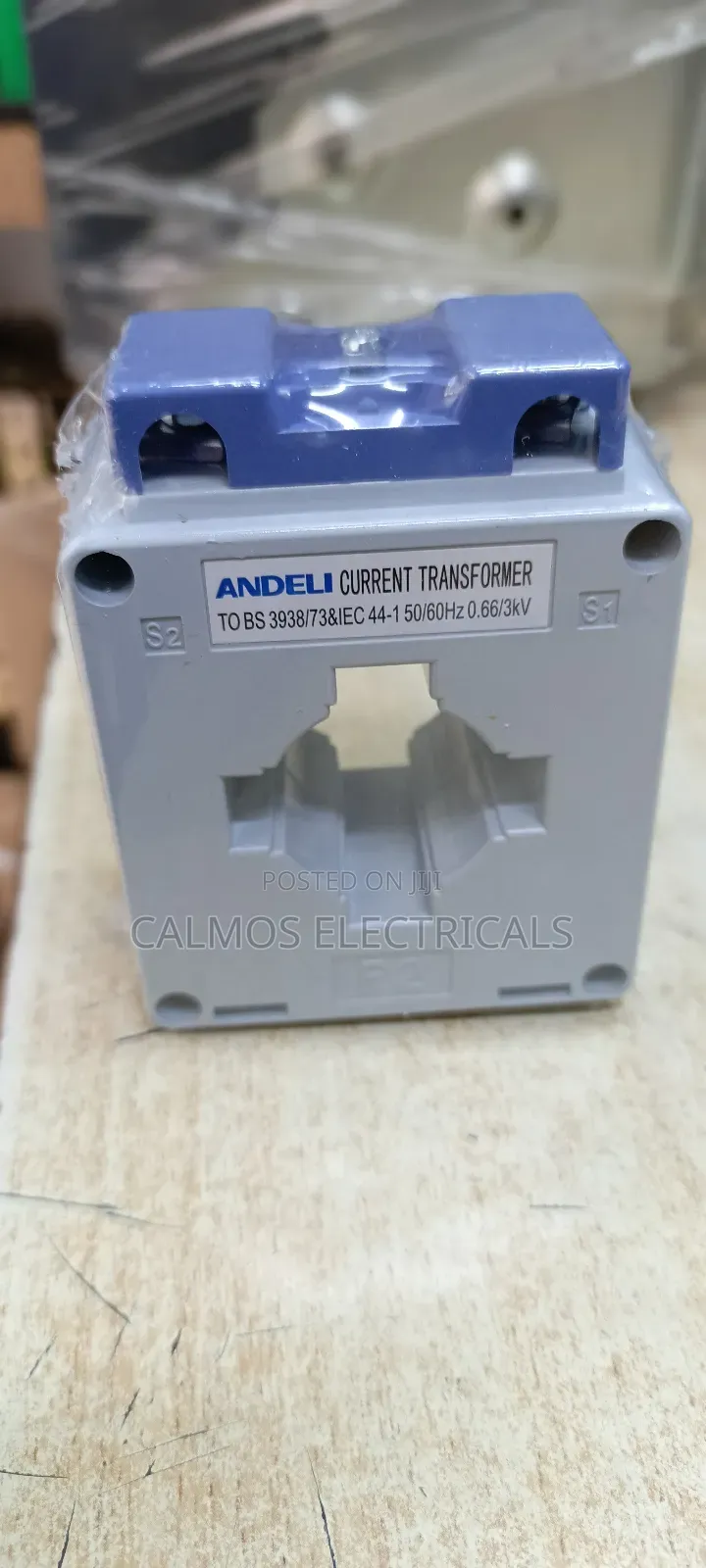 Current Transformer 200/5
