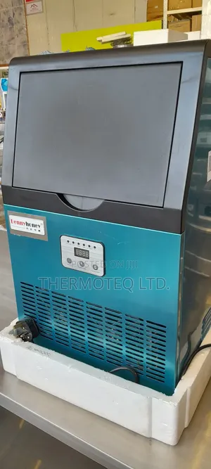 Ice Cube Maker