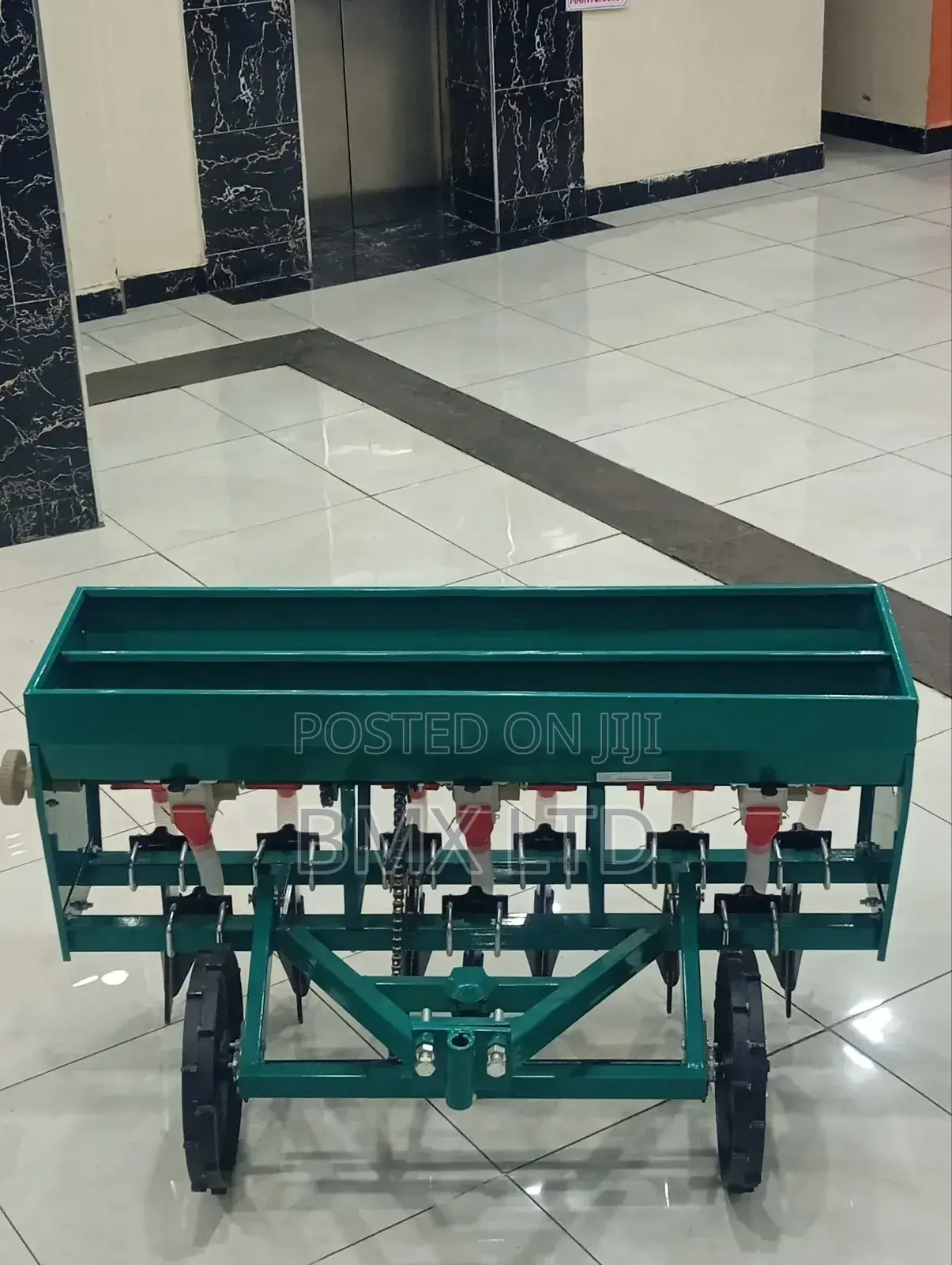 Track Driven High Quality Large Scale Farm Seed Planter