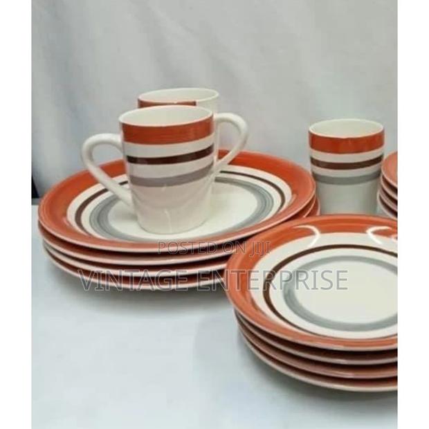 24 Pieces Japanese Dinner Set 