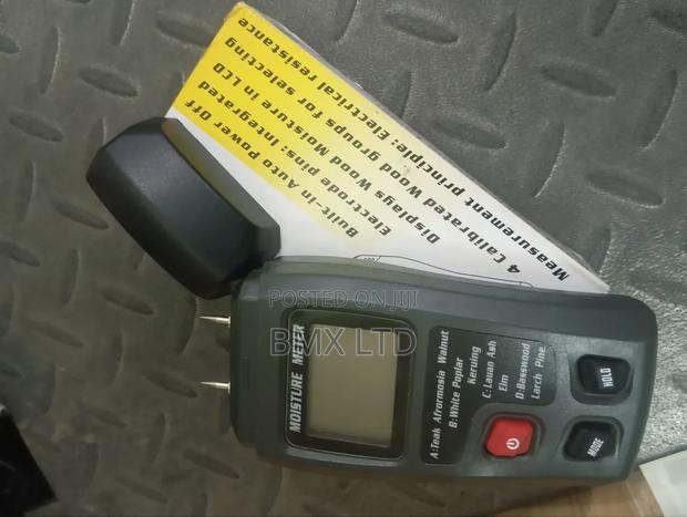 New Commercial Digital Wood/Paper Moisture Meter