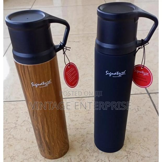 Signature Vacuum Flask (1ltr Capacity).