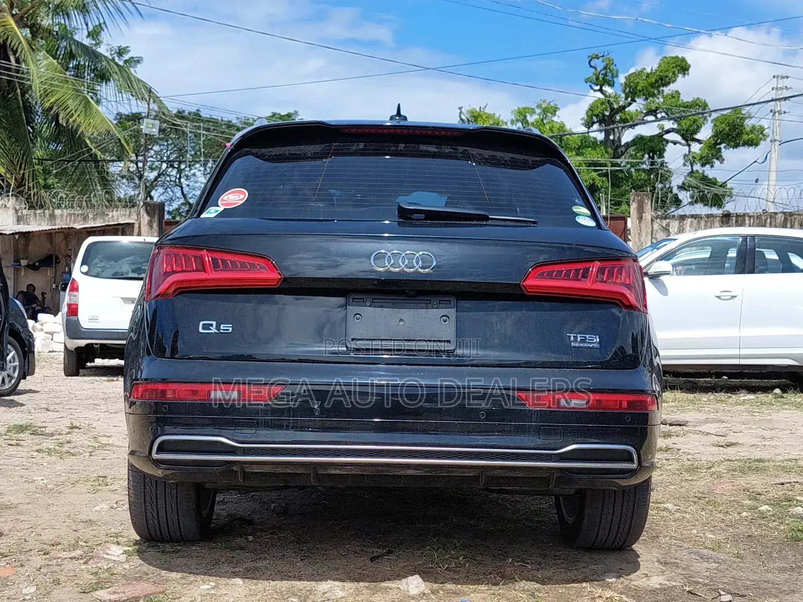 Audi Q5 2018 Matt Black