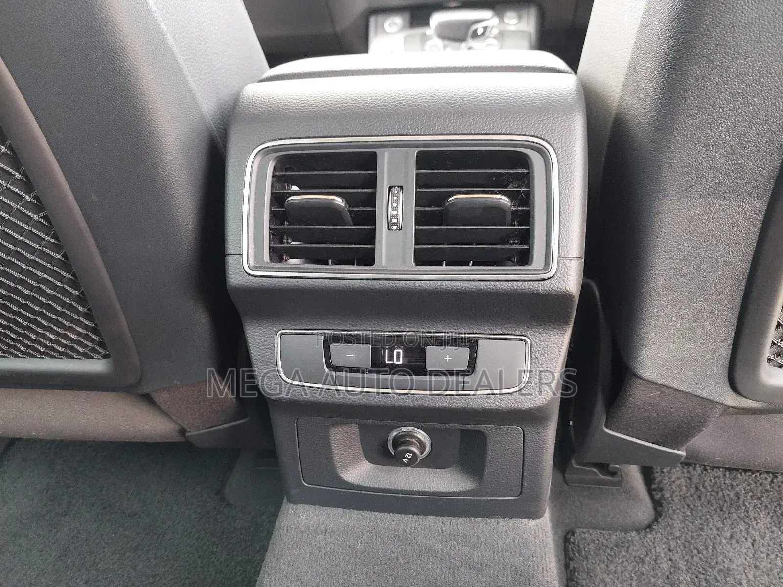 Audi Q5 2018 Matt Black