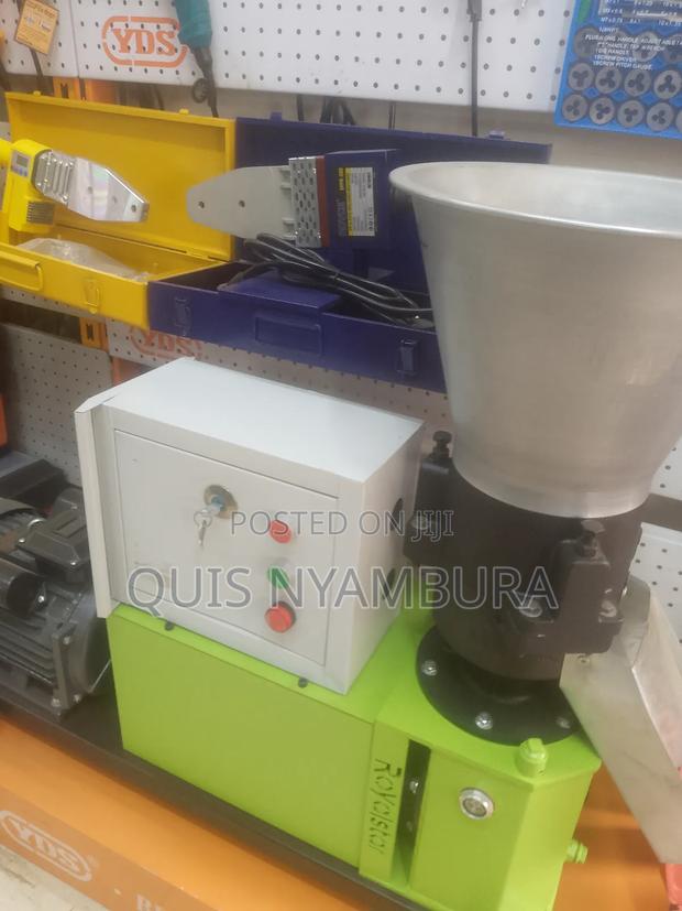 Commercial Peanut Butter Machine. - thumbnail 2