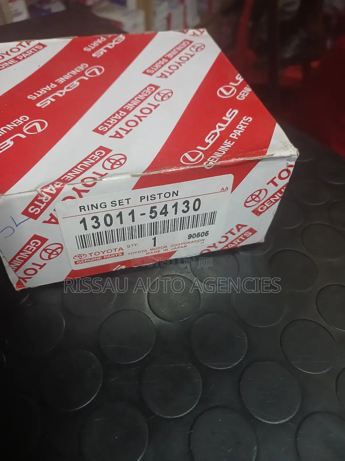 5l Engine Genuine Piston Rings Toyota Made in Japan.