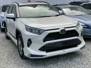 Toyota RAV4 Limited AWD 2019 White
