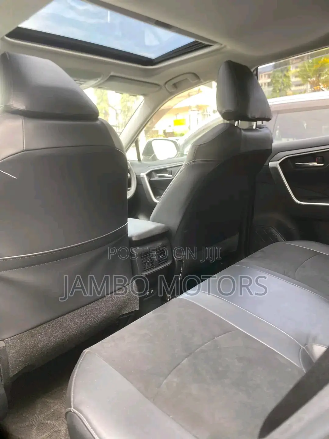 Toyota RAV4 Limited AWD 2019 White