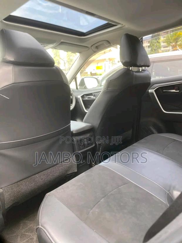 Toyota RAV4 Limited AWD 2019 White - thumbnail 6