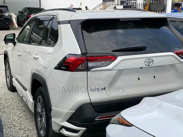 Toyota RAV4 Limited AWD 2019 White - thumbnail 8