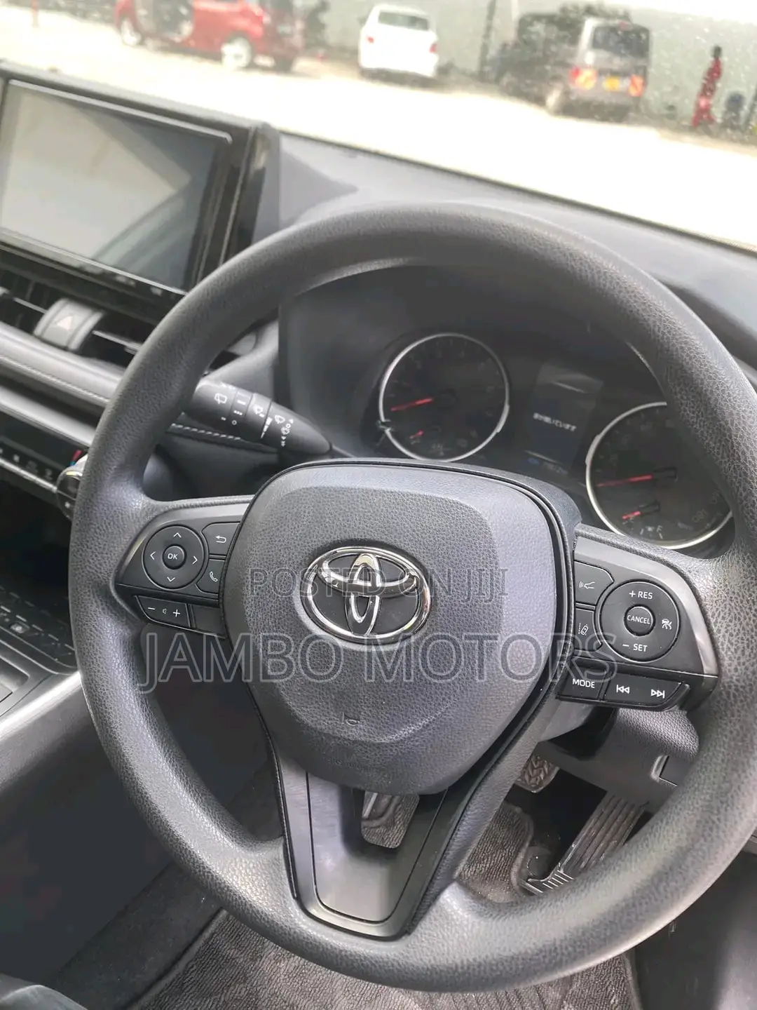 Toyota RAV4 Limited AWD 2019 White