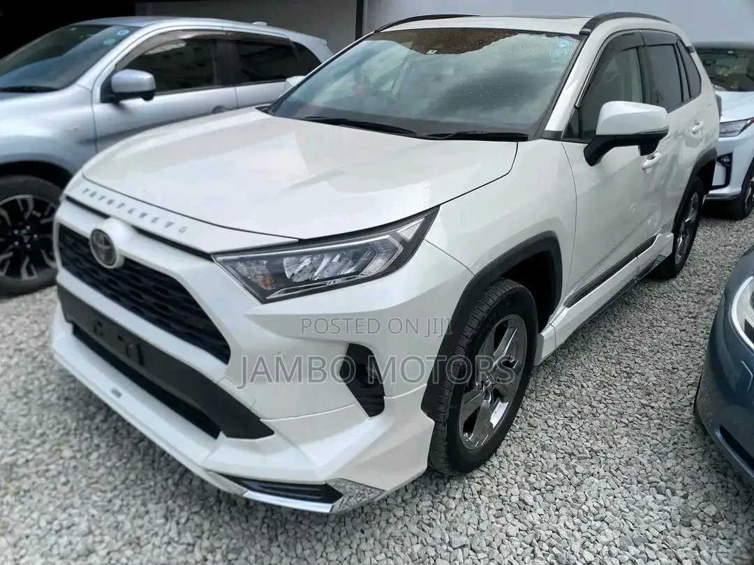 Toyota RAV4 Limited AWD 2019 White
