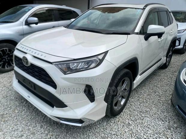 Toyota RAV4 Limited AWD 2019 White - thumbnail 16