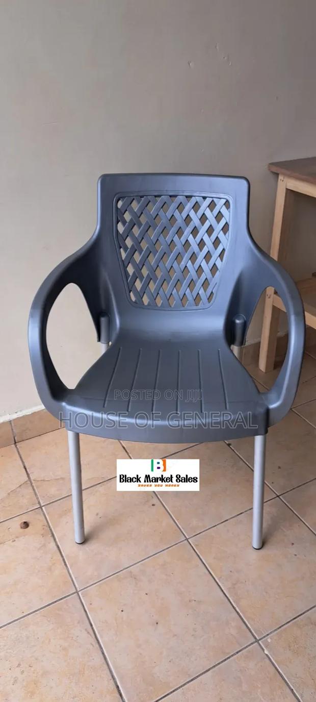 Strong Plastic Chair With Metal Legs