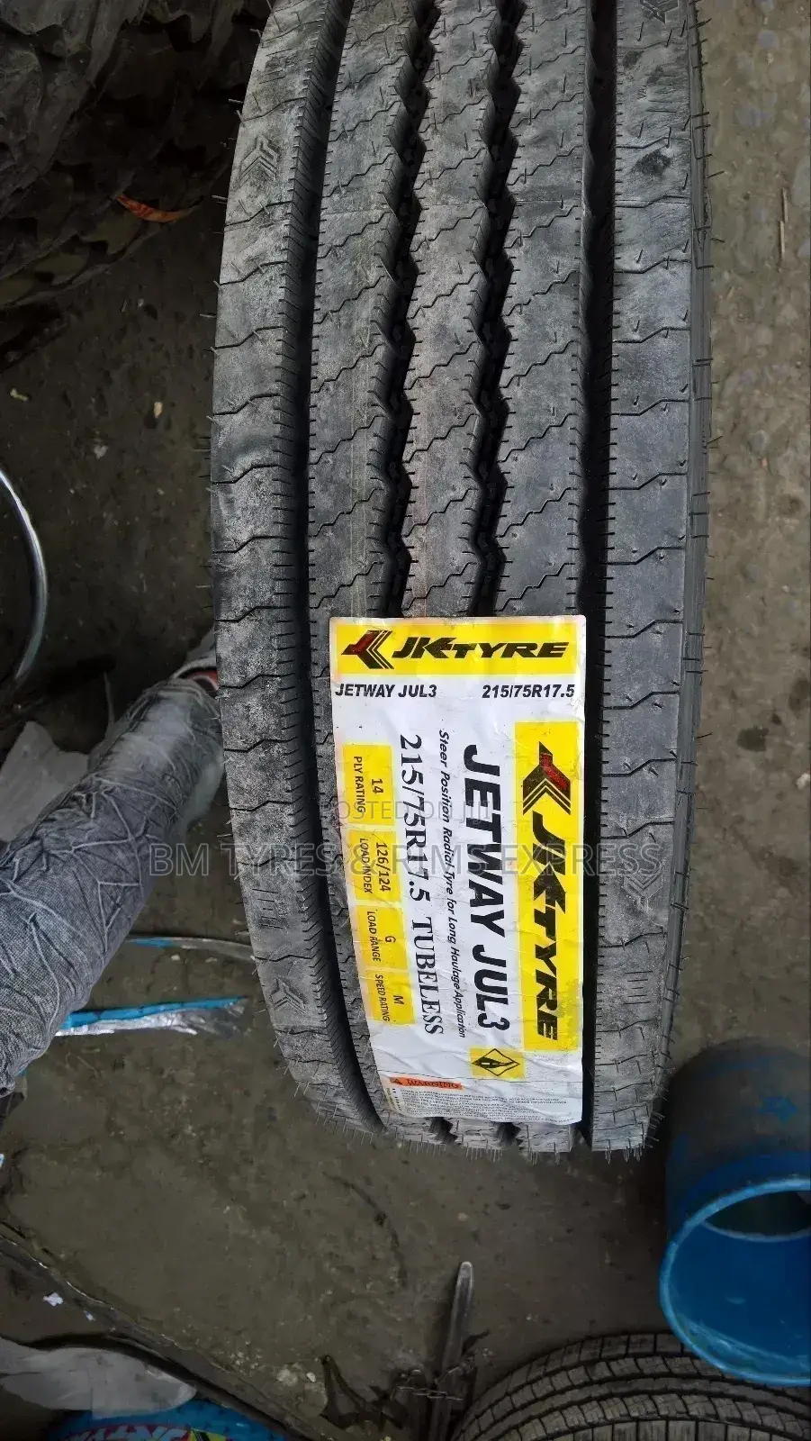 215 /75 R17. 5 JK TYRES (INDIA) Commercial.