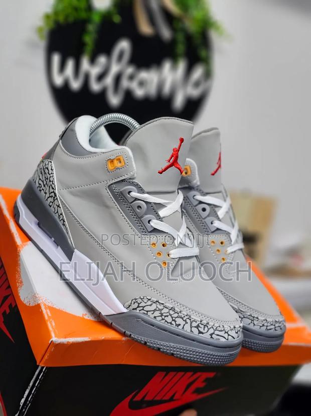 Air Jordan 3 Sneakers - thumbnail 3