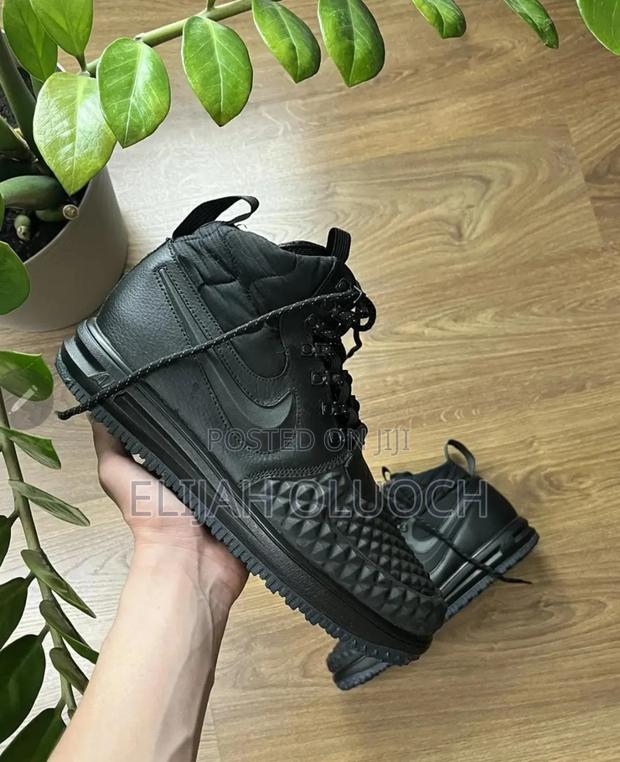 Nike Watershield - main view