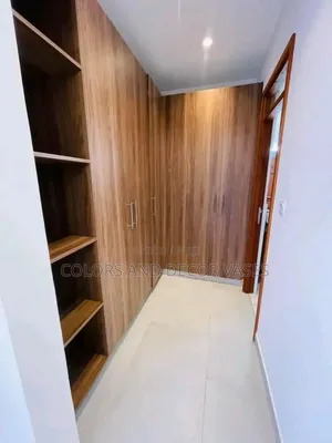 Walk-in Cabinets Interior Decor Designs