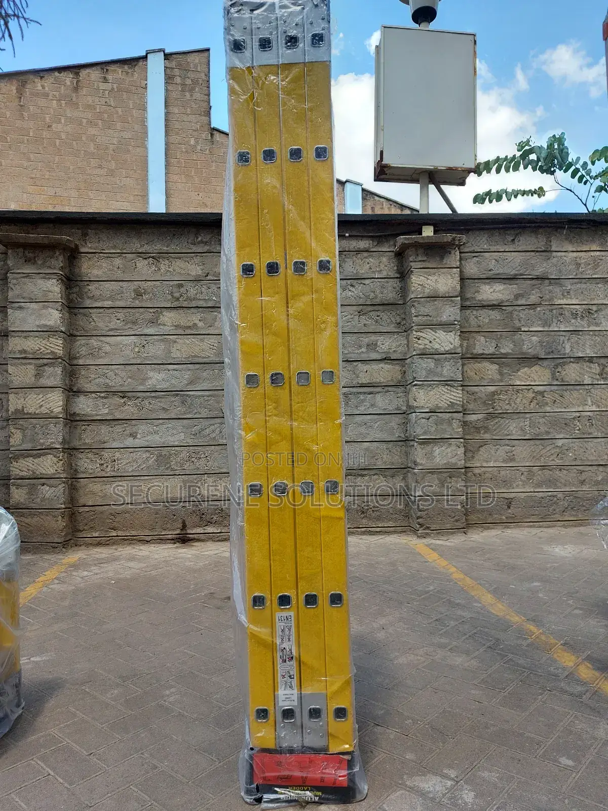 4by7/28ft/8.4m Fibreglass Multipurpose Ladder