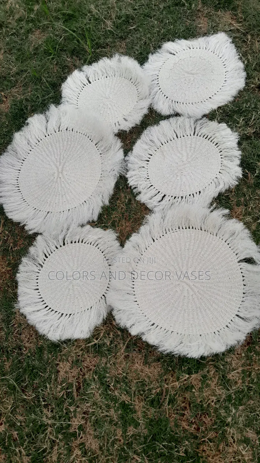 White Plain Mats Decor
