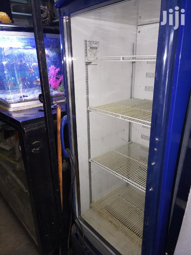Display Fridge - thumbnail 3
