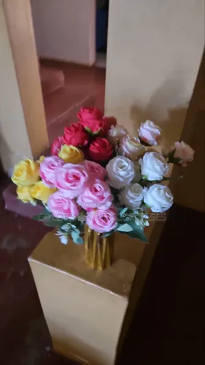 Flowers Artificial Variety 400shillings Available